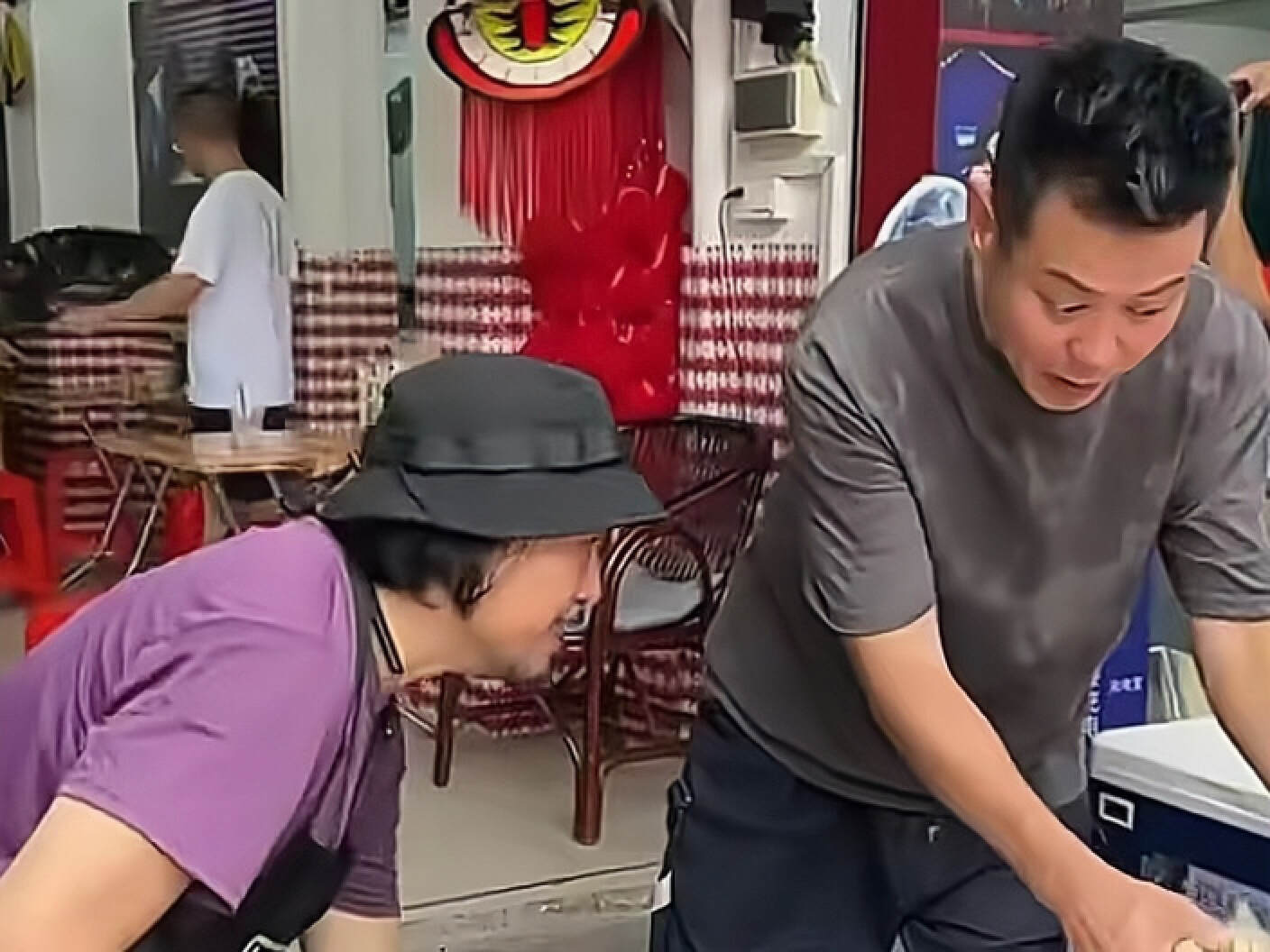 tvb男星卖鱼蛋,tvb的明星卖鱼蛋