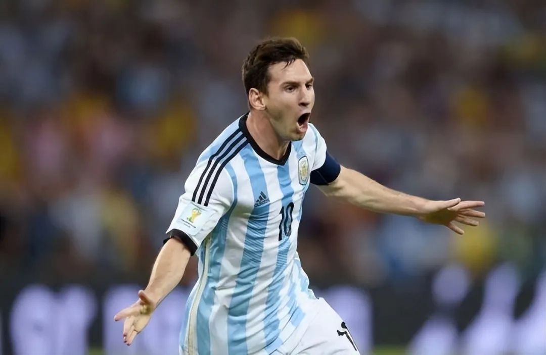 从侏儒症到足球巨人,从侏儒症到球王梅西的传奇人生