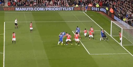 穆里尼奥与纽卡斯尔联签约,穆里尼奥接手蓝军第一战