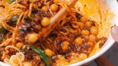 曾经风靡一时的重庆小面,还记得十多年前的重庆吗