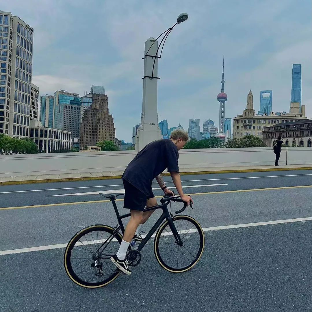 疫情后的新蓝领：月入10万，95后成主力军