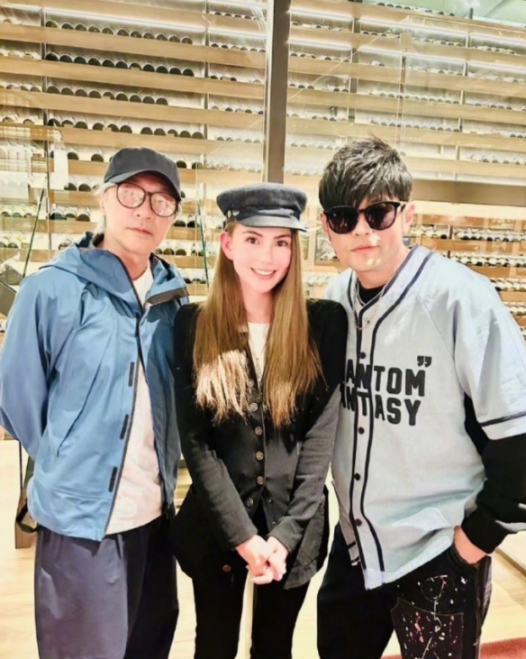 周星驰和周杰伦合影,周星驰周杰伦同框照