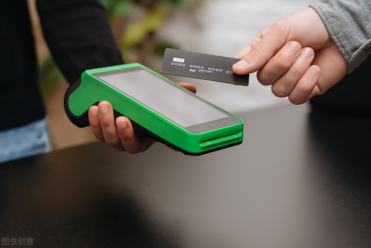 钱放微信里安全还是支付宝安全,钱放微信零钱安全还是银行卡安全