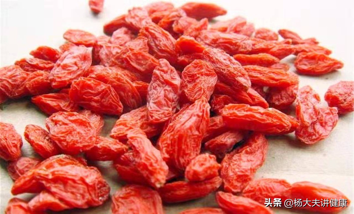 吃枸杞有什么好处和功效,吃枸杞有什么好处呢