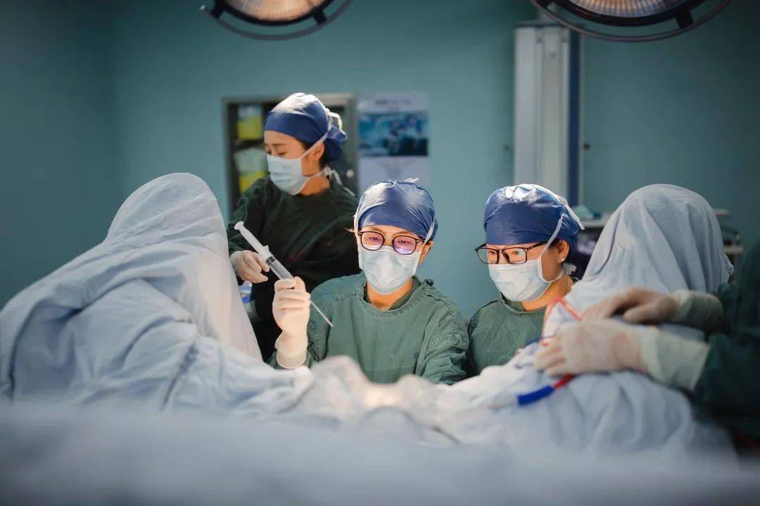 阴挺是什么病该怎样治疗,什么叫阴挺病症