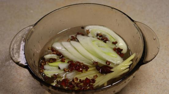 调肉馅调料放多了怎么办,调肉馅为什么不放蒜