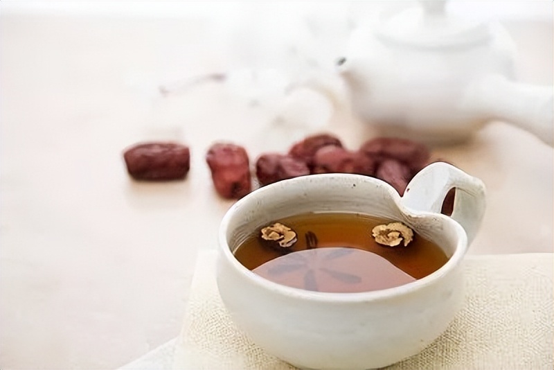 夏季解暑祛湿饮品适合孩子,制作夏季清热解暑健脾的冰茶饮