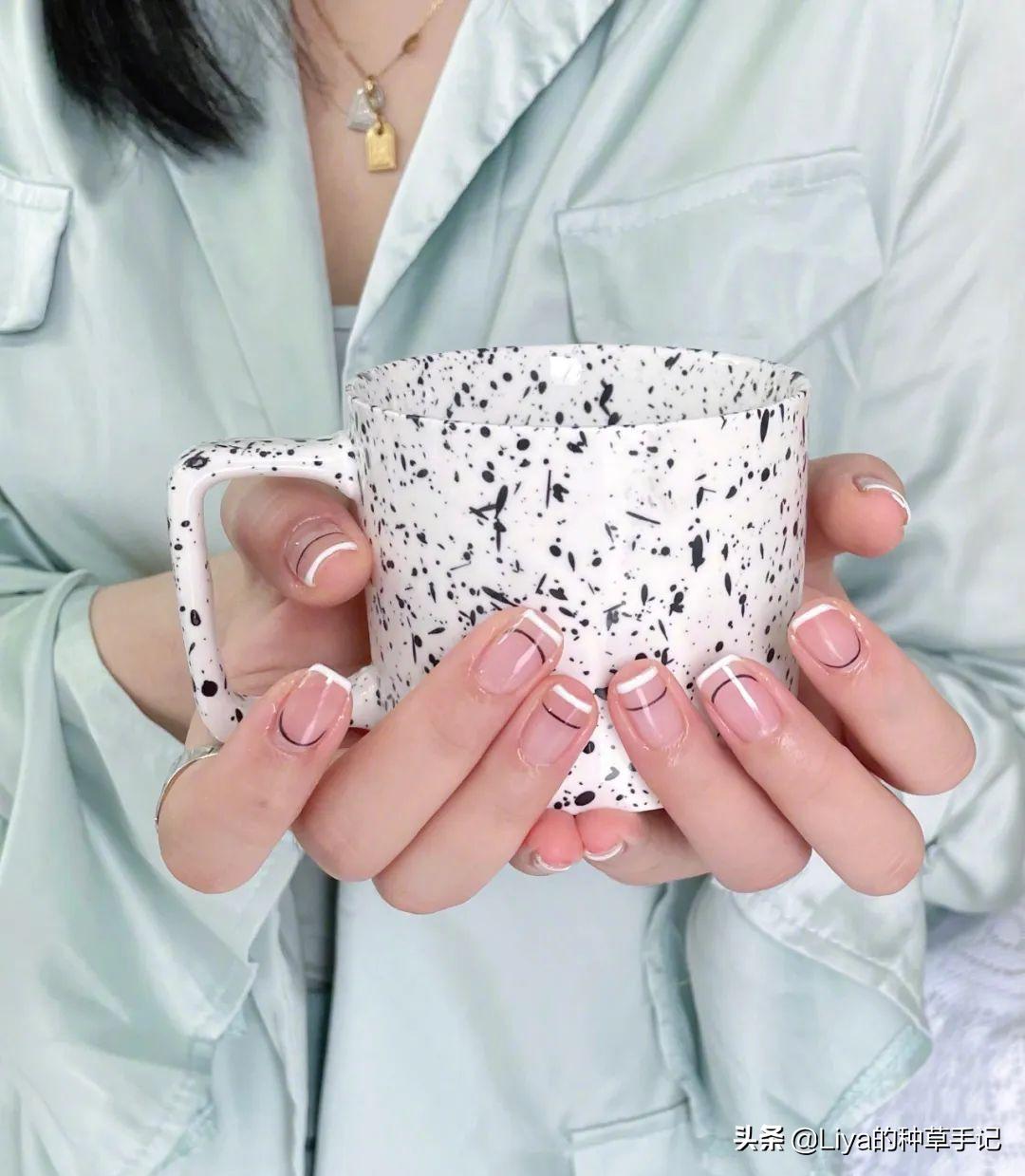 干净高级显白的美甲图片,秋冬显白美甲仙气十足的美甲分享