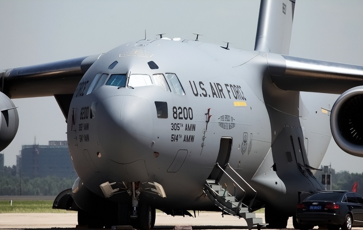 俄罗斯卖飞机套路中国,我方慧眼识破,网友齐呼:我们不是印度!