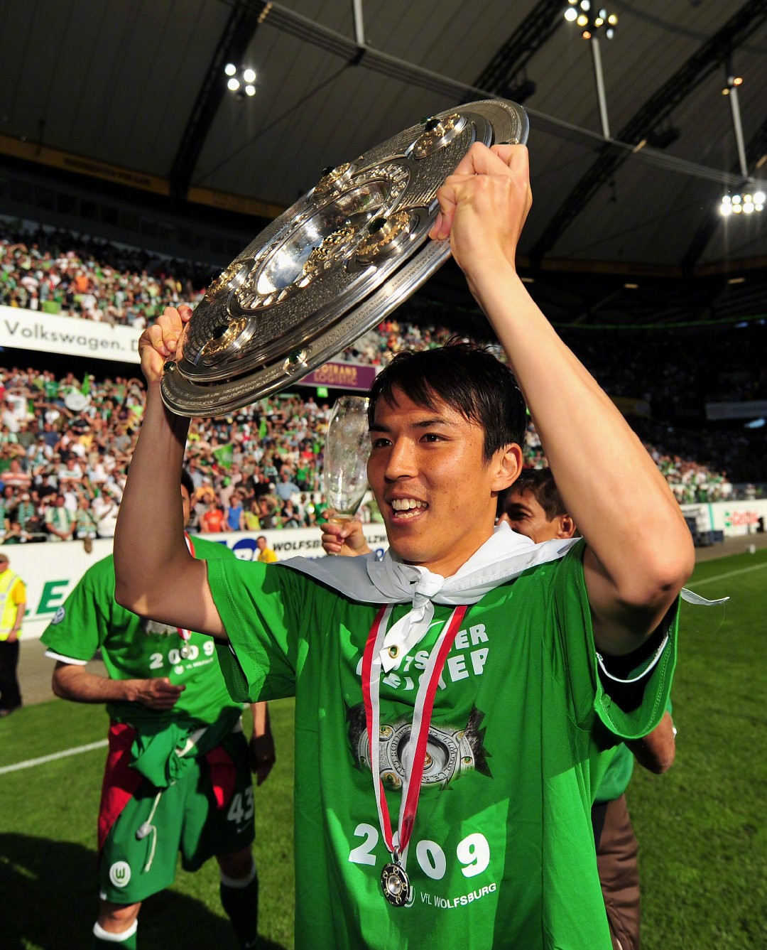 莱万成德甲外援,德甲20-21赛季莱万哪几轮未上场