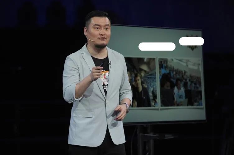 2022卡塔尔世界杯贺炜祝贺梅西,贺炜2014世界杯梅西错失大力神