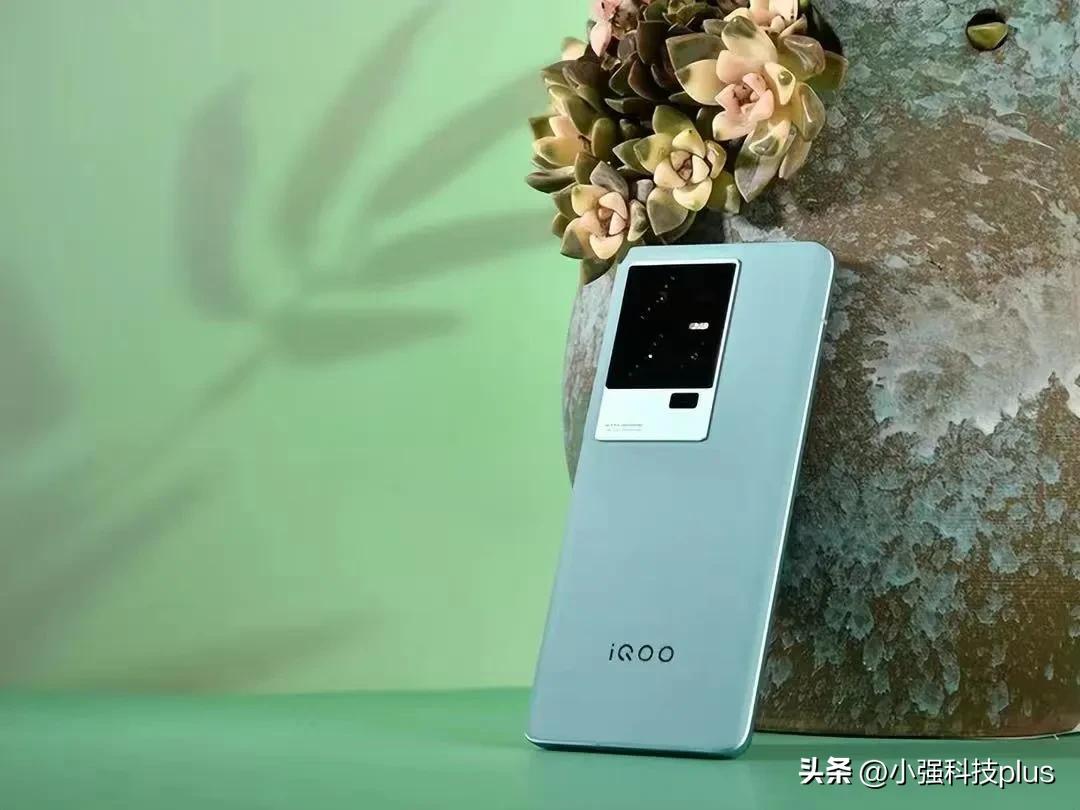 2022年4000到5000最好的5g手机,华为手机3000到4000哪个性价比高