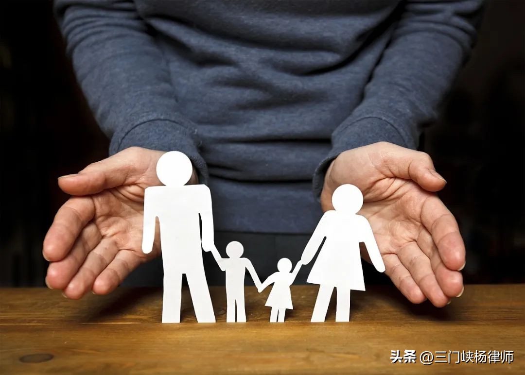 被收养人起诉解除收养关系,收养人死亡自动解除收养关系吗