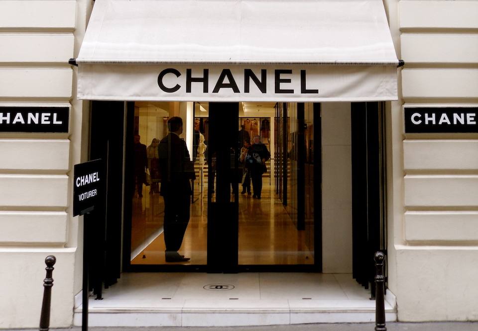 为什么爱马仕包包这么贵而且难买,为什么爱马仕的包包这么贵