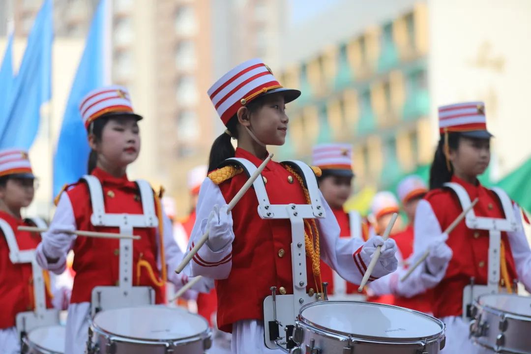 西安浐灞阳光海澜小学田径运动会,西安御锦城小学春季运动会直播