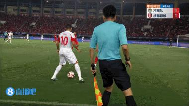 中超最新的手球争议判罚,两场中超两个越位争议