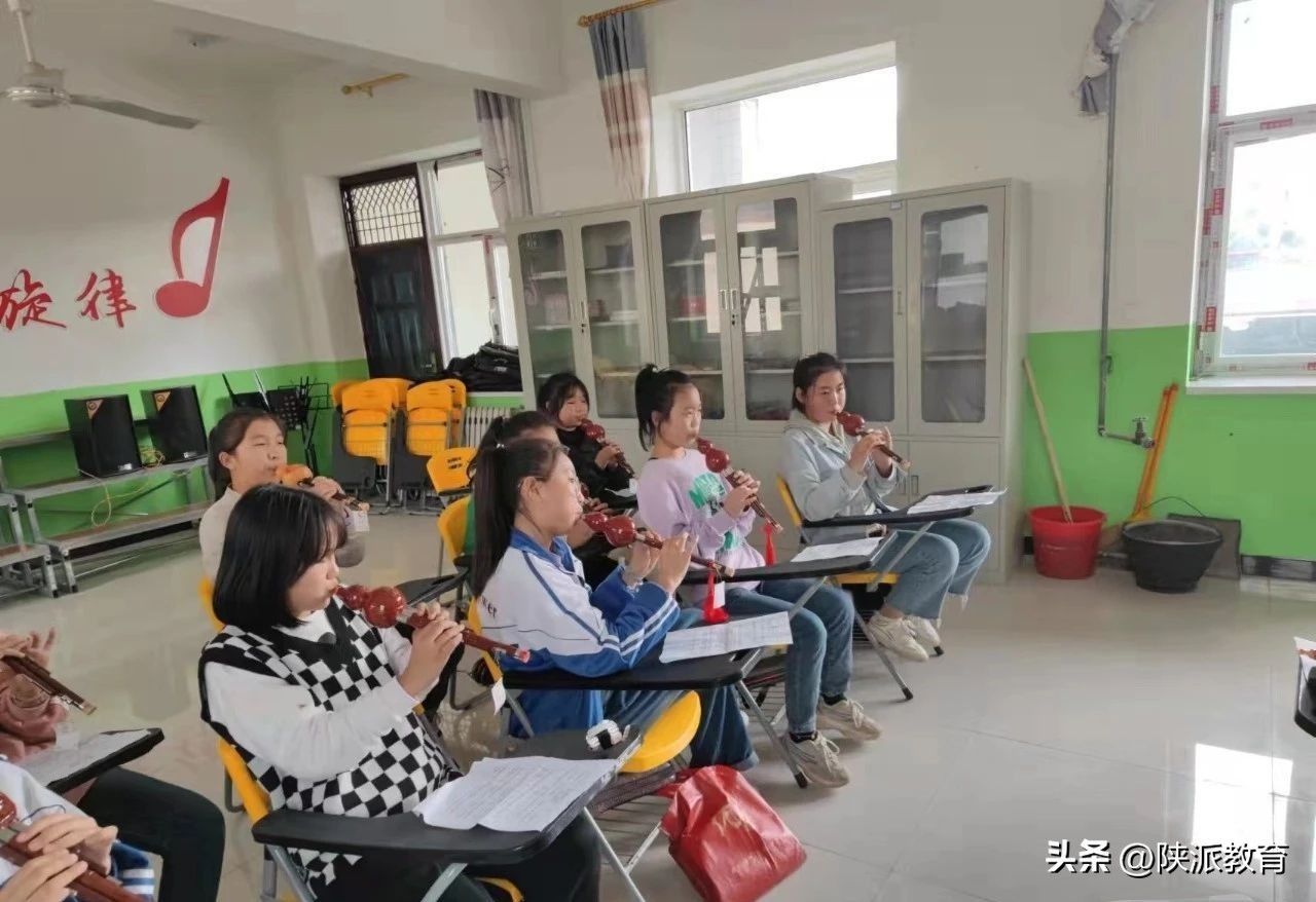 人间天上自有星芒|编辑记者进校园