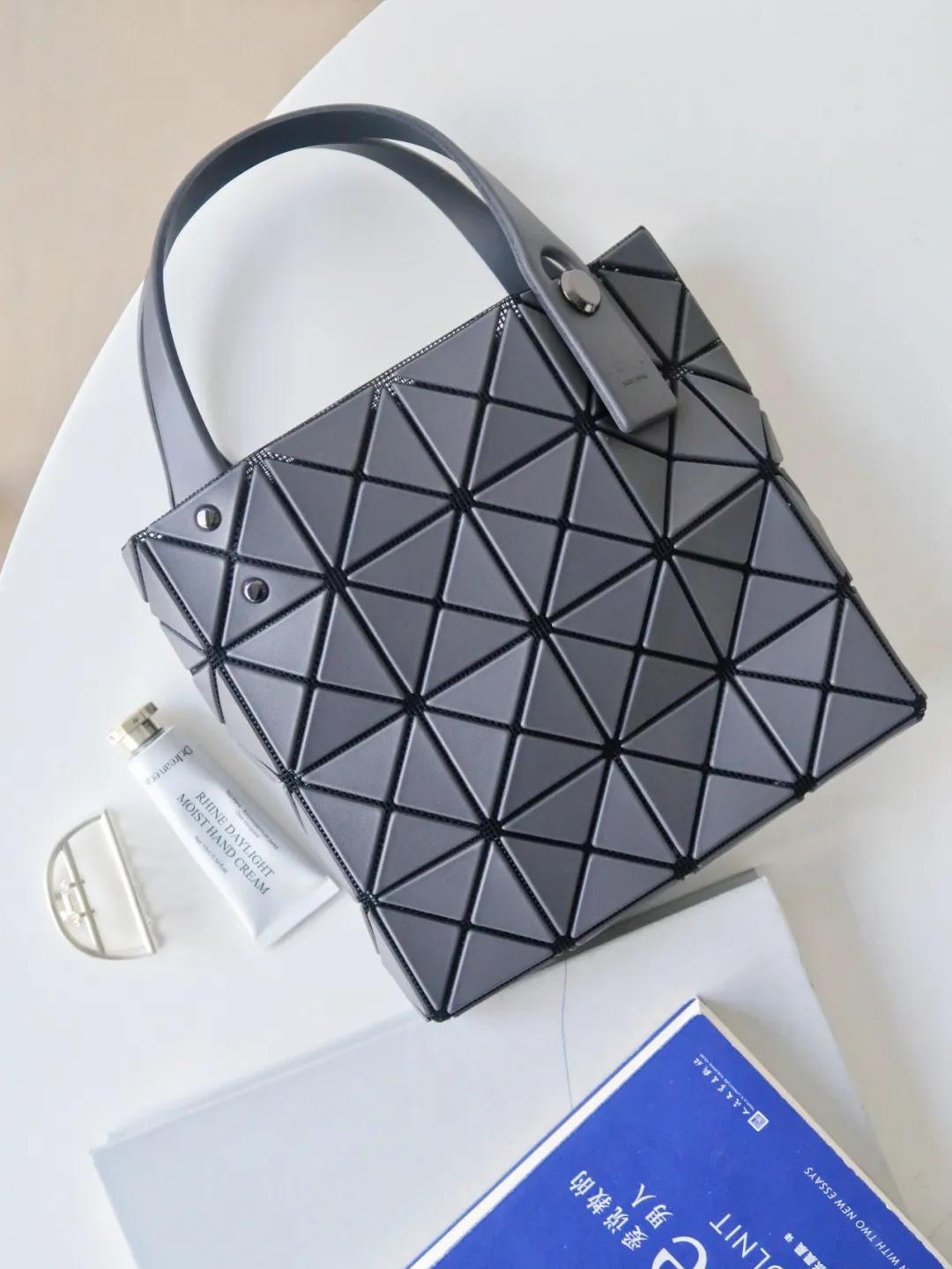 倪妮和张小斐脸型,倪妮和张小斐谁更好看