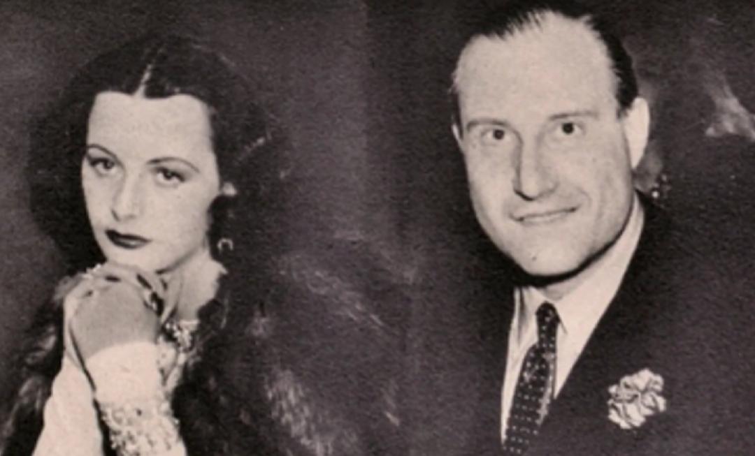 “裸奔*星艳**”和多位大佬的瓜！