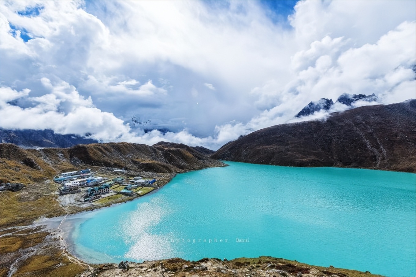 想去登珠峰感受什么,攒钱去旅行到底值不值