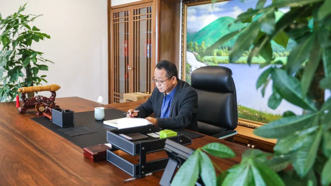 闫小君教授真的假的,闫小君教授第四军医大学