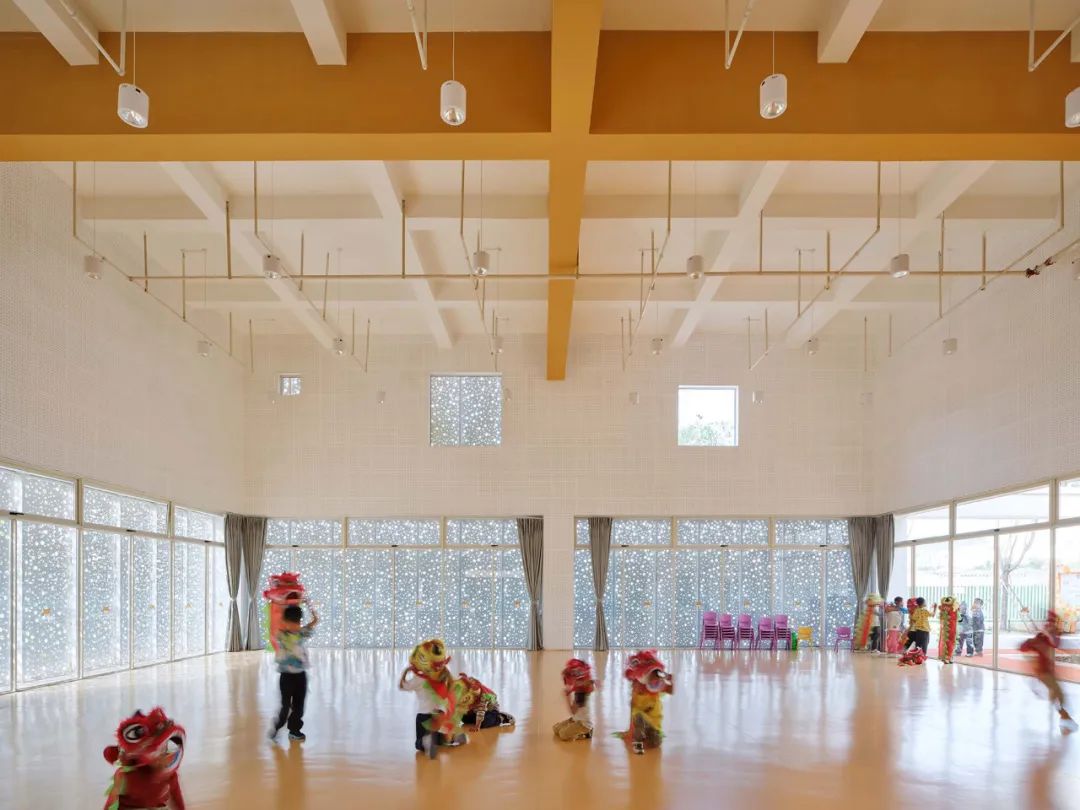 普洱市思茅区小凤凰幼儿园|孩子们自由探索的天地