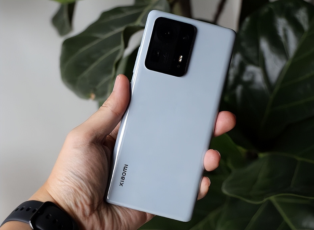 目前处理器最好的游戏手机,处理器性能强的手机