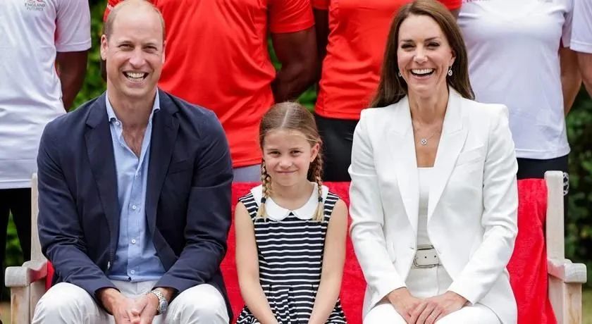 英国小公主夏洛特身价几亿,夏洛特小公主家有多有钱