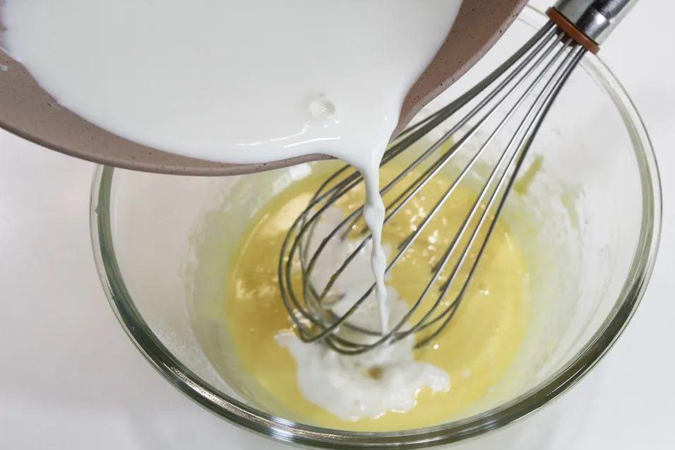 简单无需冷藏好吃的冰淇淋做法,最简单的冰淇淋不用打蛋器