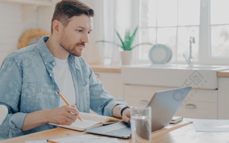 自由职业指是什么职业类型,哪些工作属于自由职业工作