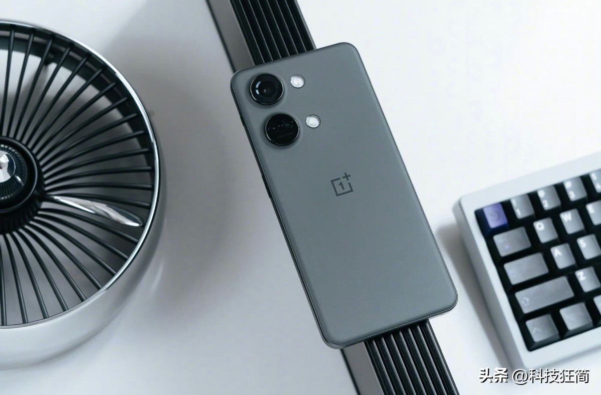 redminote12pro和一加ace2v哪个好,红米note12tpro和一加ace2v选哪个好