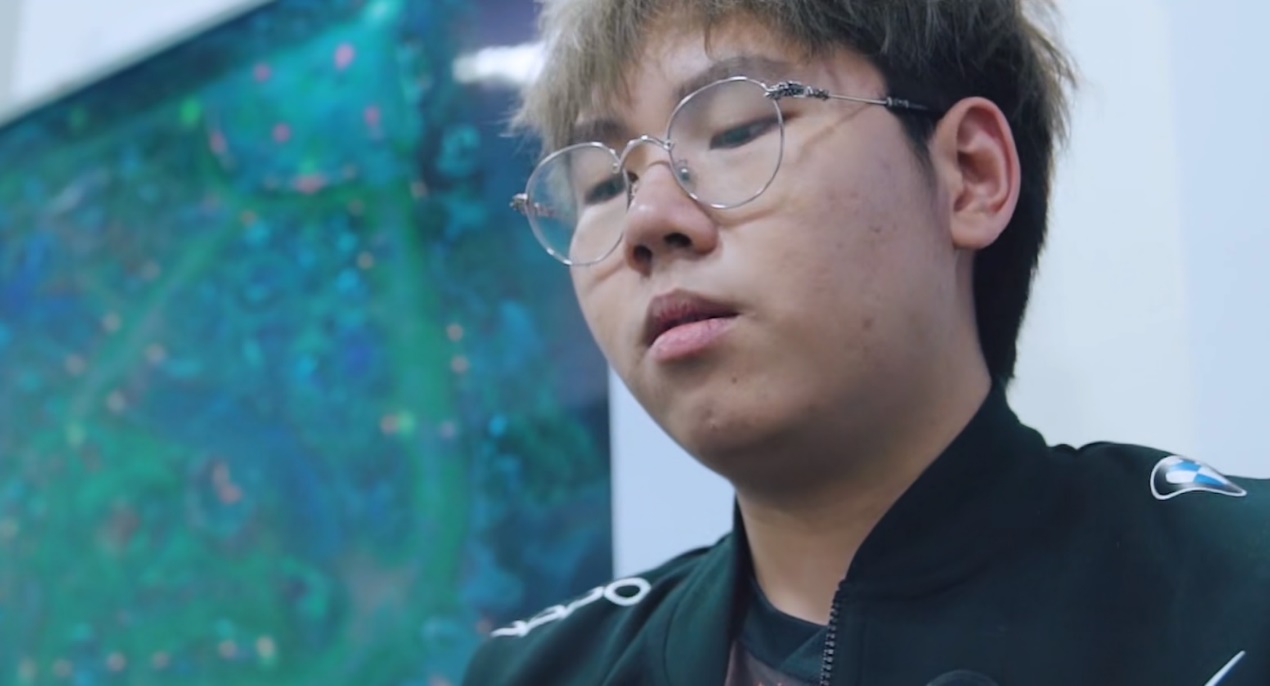 难怪Uzi会破防！LOL演员工资被曝光：演一局拿2000，日入可过万