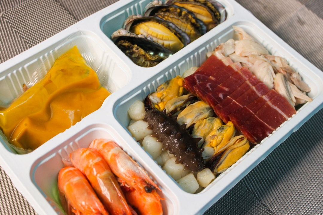 90后小伙辞职卖菜2个月赚18.5万，3个人加工生鲜半成品，忙不过来