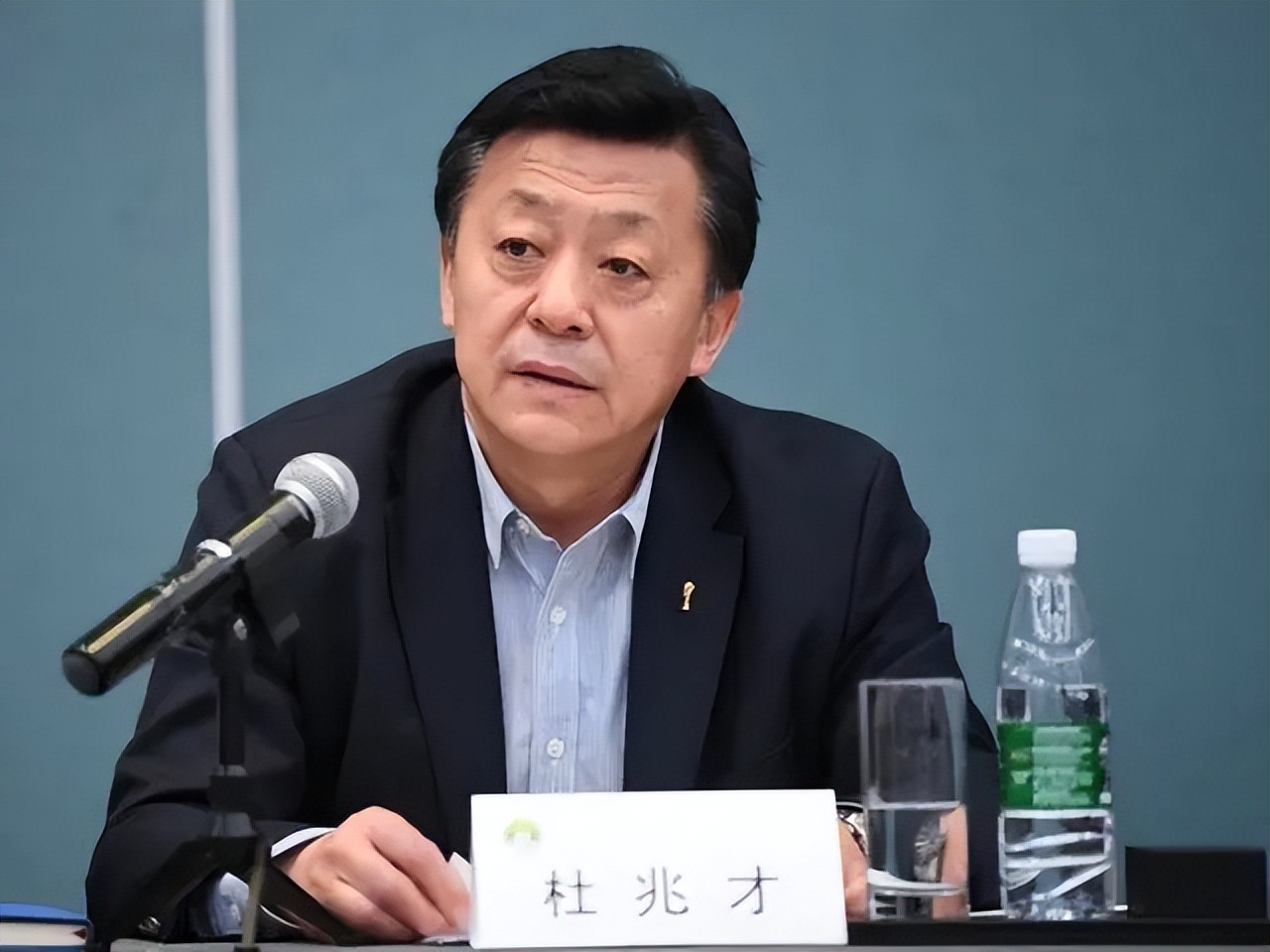 国足中国原主帅,国足主帅中国足球重新崛起