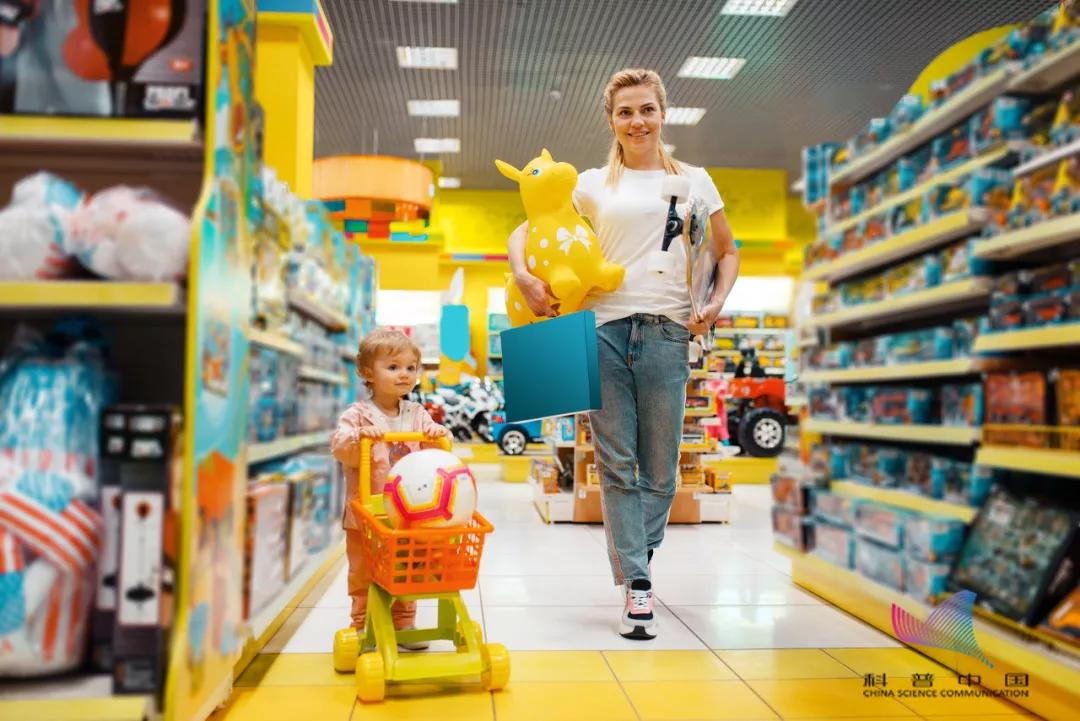 孩子每天想买东西该怎么教育,小孩要求买东西怎么高情商解决