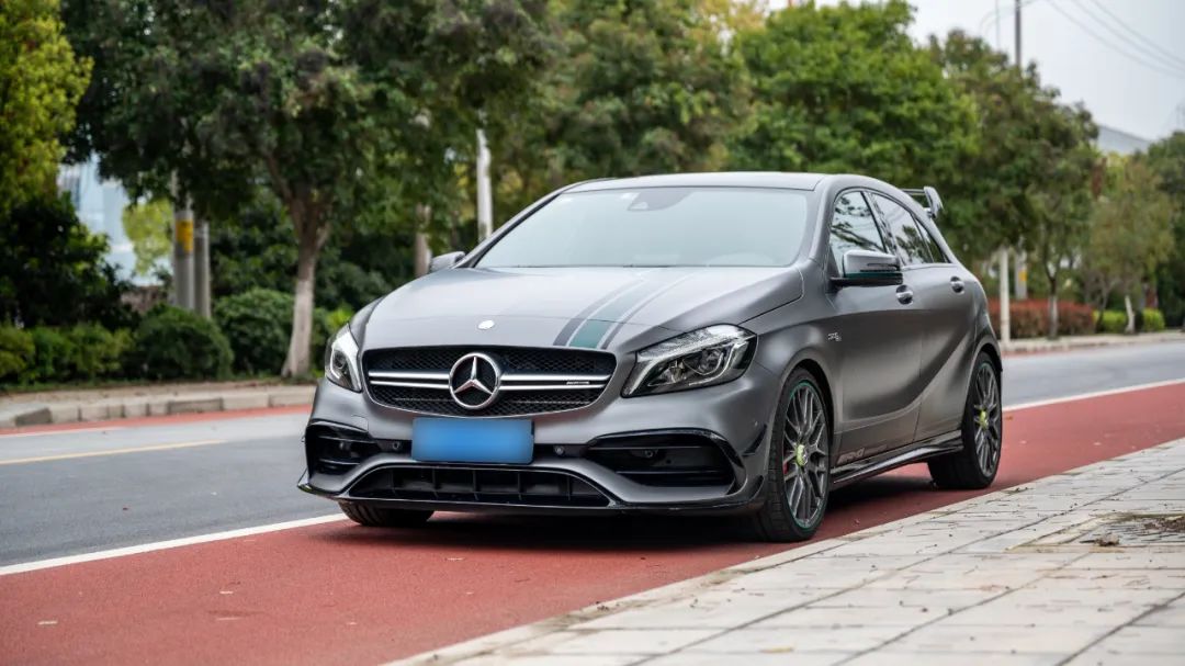 amg车队衣服,amg车队的衣服