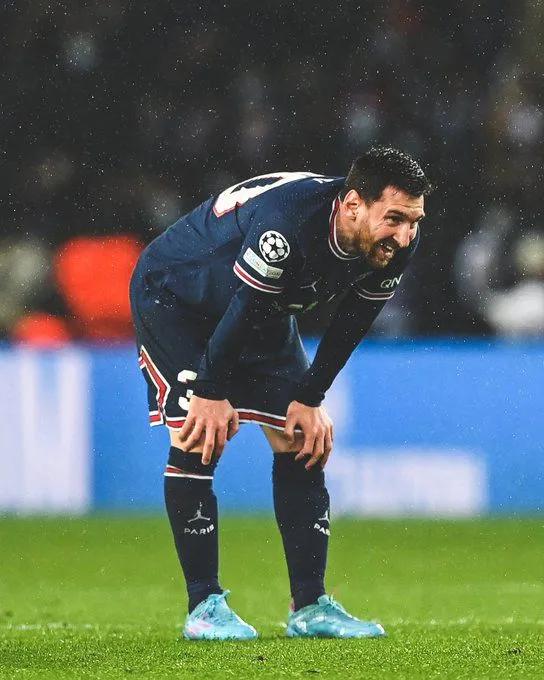 梅西半场奔袭助攻,梅西半场一条龙过人进球