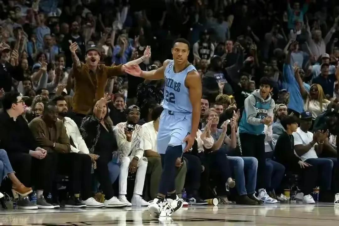 本赛季结束有望拿到顶薪的六大球星,贝恩低薪高能,哈登名利双收