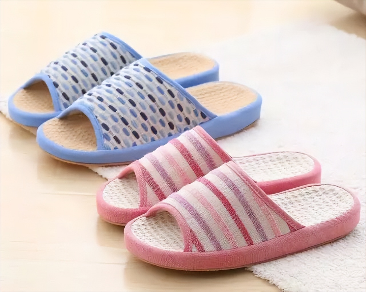 拖鞋上洗不掉的黄色污垢是什么,怎样清洗塑料拖鞋上的污垢