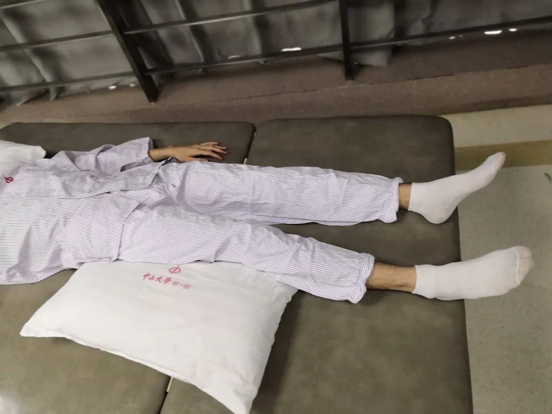 脑梗走路拖脚康复训练方法,脑梗后下肢康复训练教程