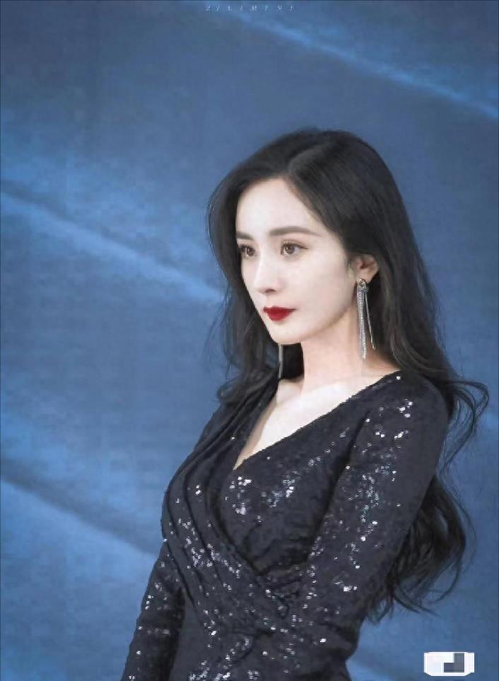 杨幂的真实人品被别人夸赞,杨幂在圈内的人品到底如何