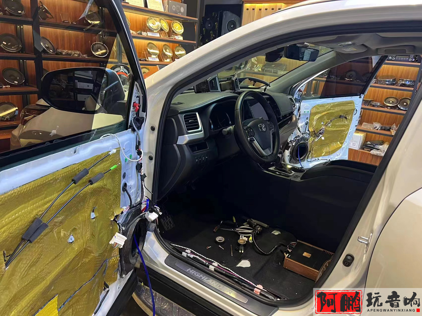 乌鲁木齐汉兰达音响改装,乌鲁木齐丰田锋兰达音响改装