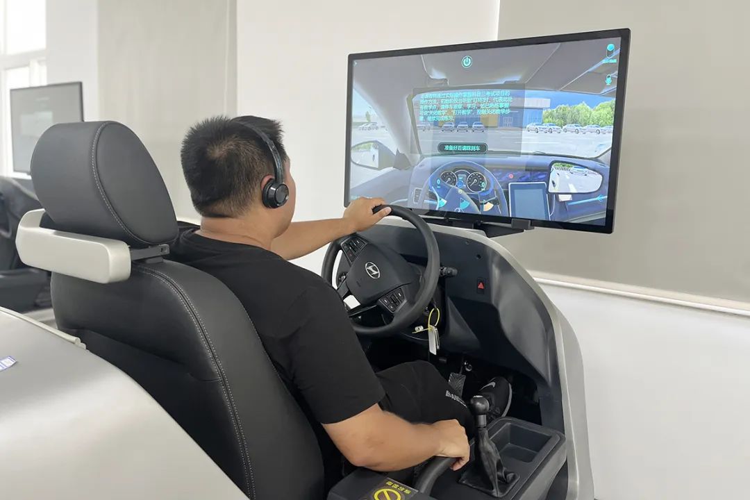 室内智能模拟器学车,空调房模拟练车