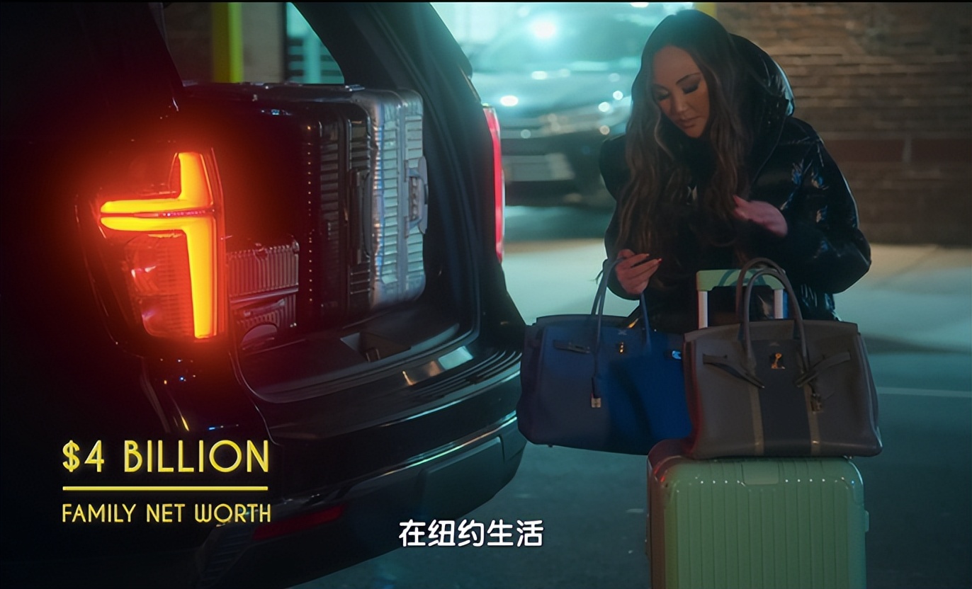 “中国百货王”挺不住了？姐姐继承家业，她靠炫富混成顶流名媛