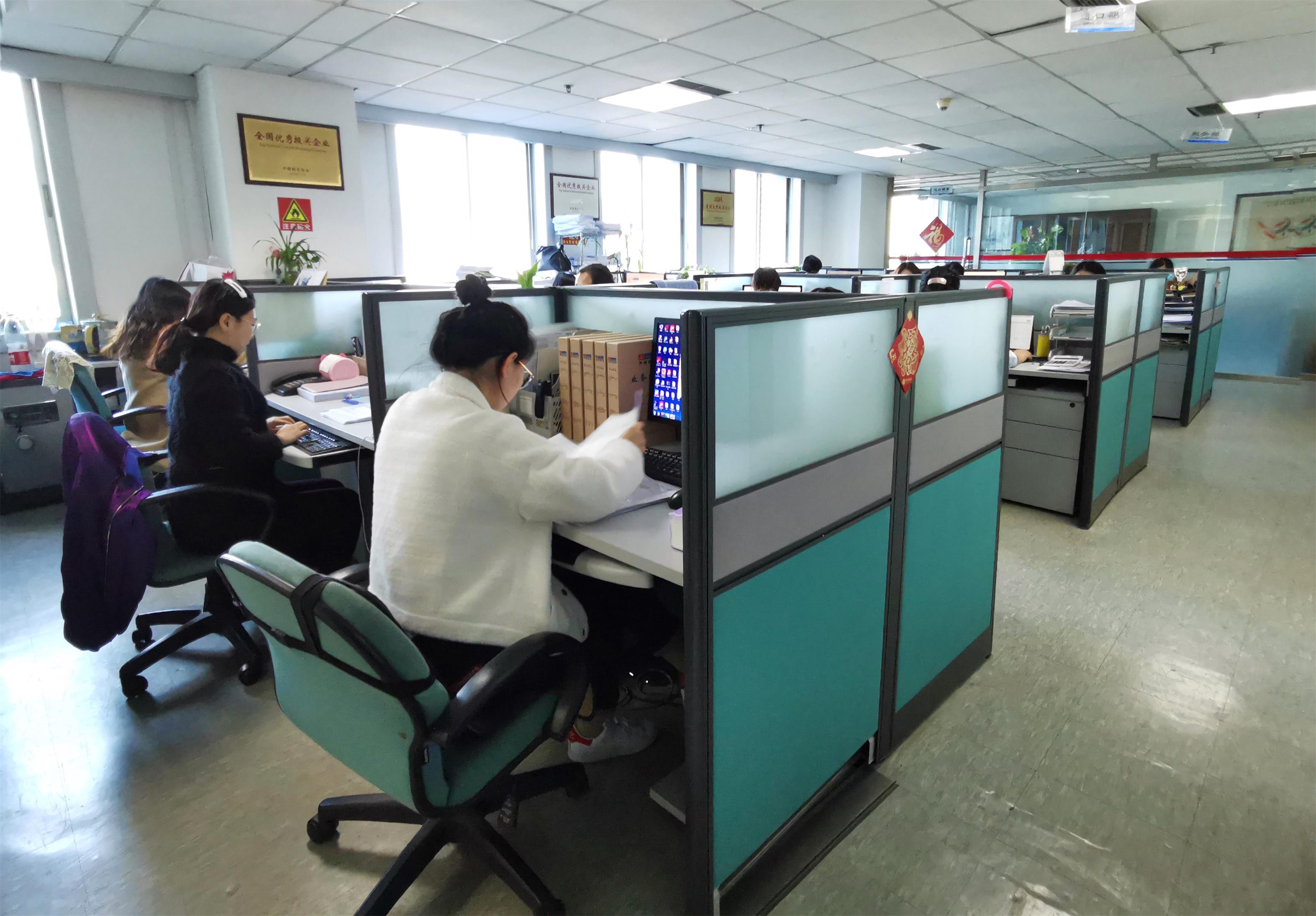 芳菲如茵，锦程似玉——专访大连锦程国际物流有限公司总经理吴菲