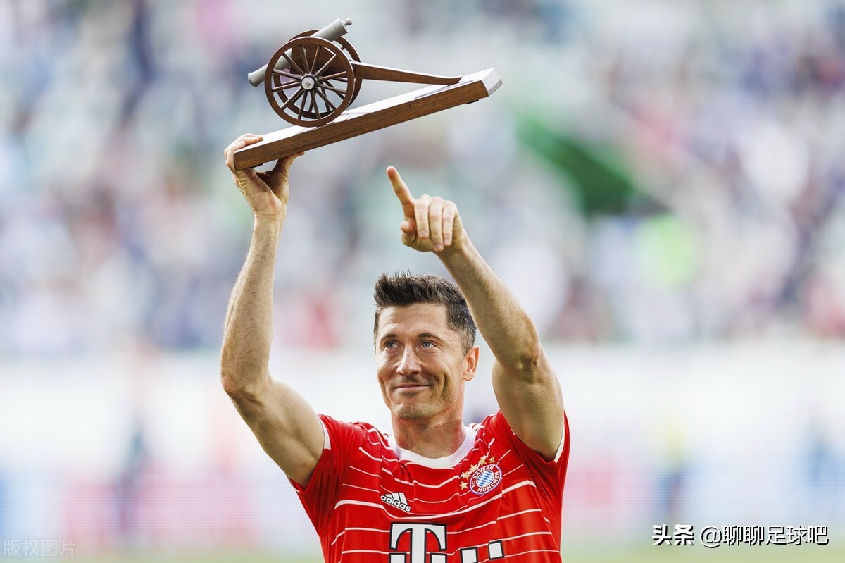 巴萨用两大条件吸引哈兰德,巴萨举步维艰目标对准哈兰德