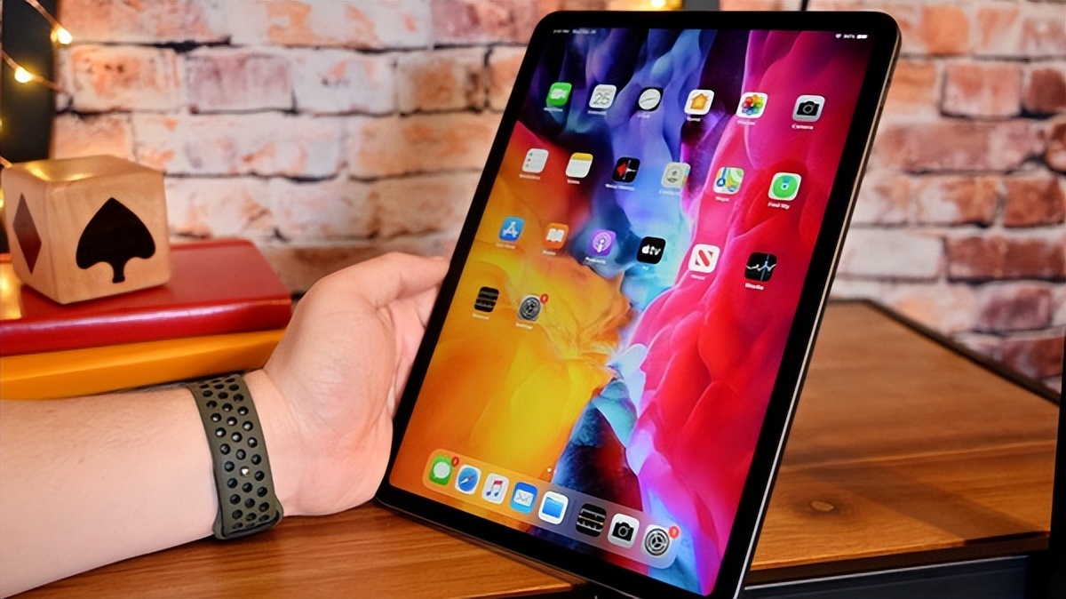 苹果手机翻车无服务,苹果ipad平板翻车