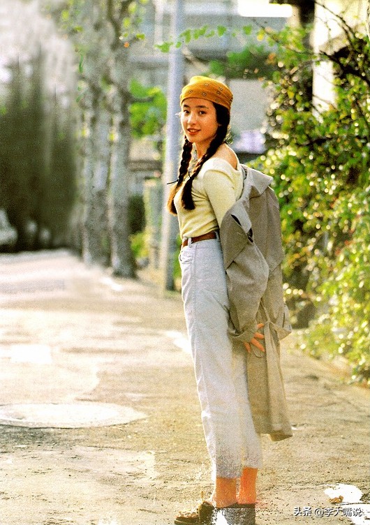 被母亲送给导演，被强迫拍摄，她的一生有多可悲