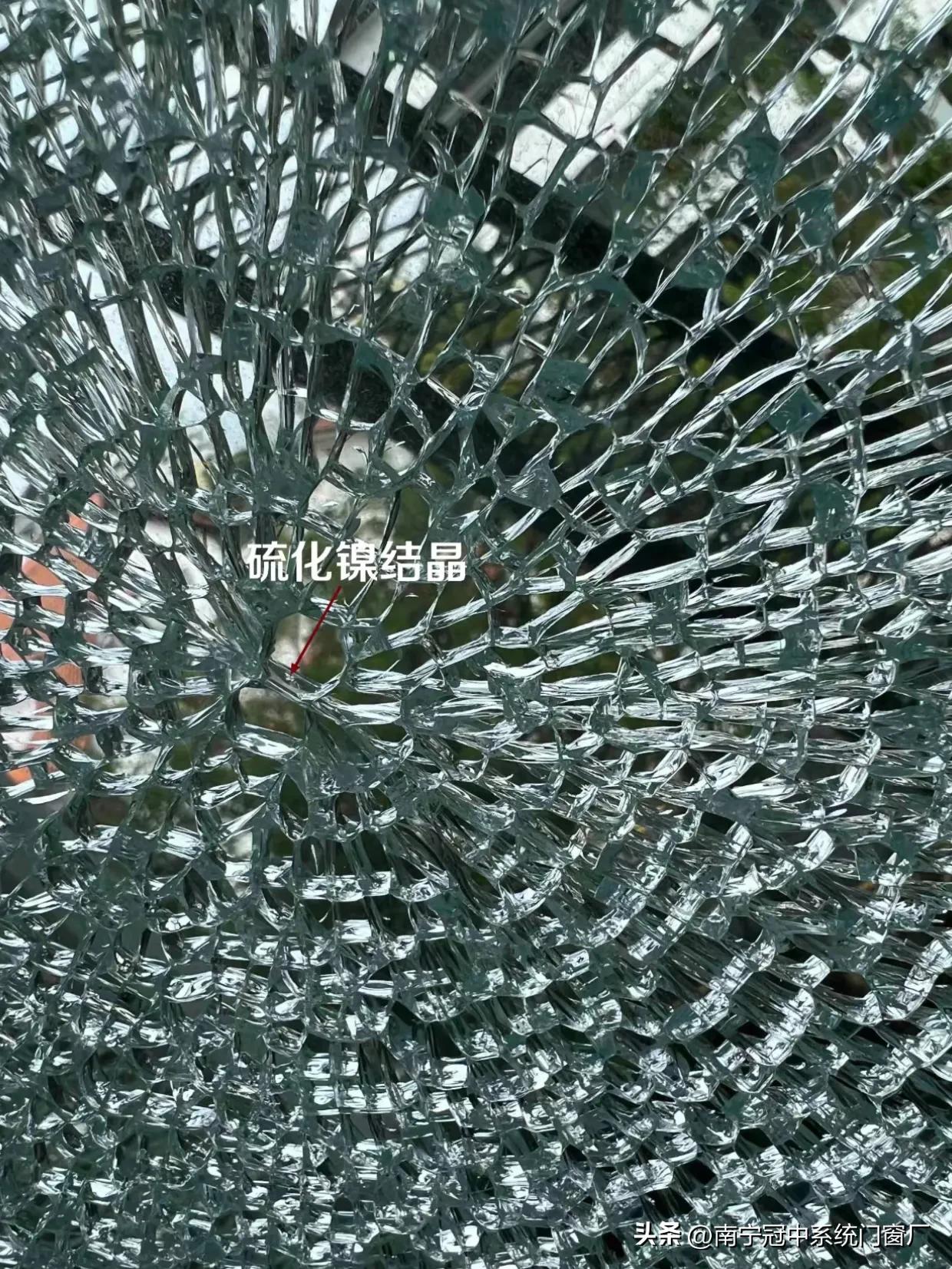 玻璃自爆商家认为人为自爆,好门窗玻璃会自爆吗