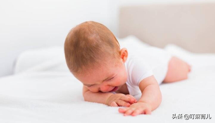 宝宝一哭就喂奶正确么,宝宝一哭就喂奶的误区